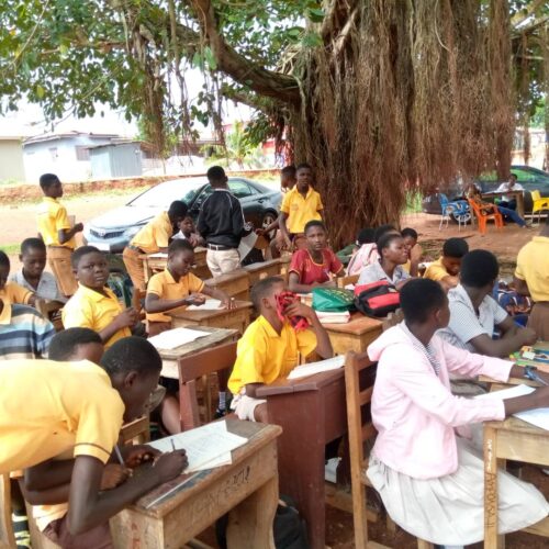 Six unit classroom block left to rot as students study under tree at Twedie